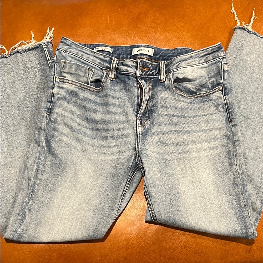 Vigoss Light Wash Distressed Ankle Jeans